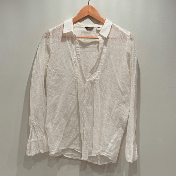 Eddie Bauer white Swiss dot button down shirt, size S - Picture 1 of 6